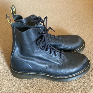 Dr. Martens Pascal 1460 Boot Black